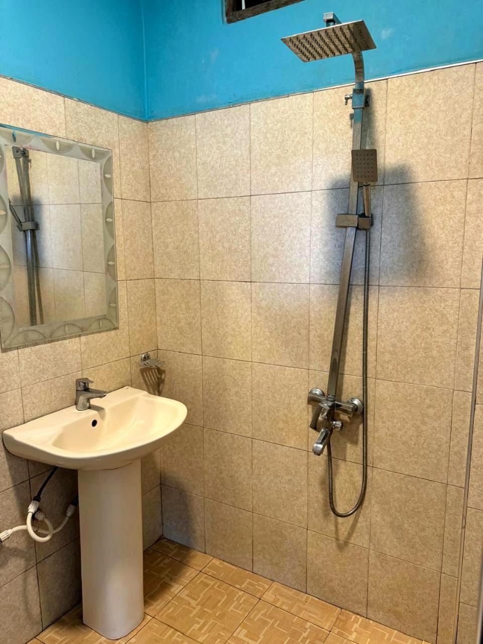 Chanidu Ella Inn Экстерьер фото